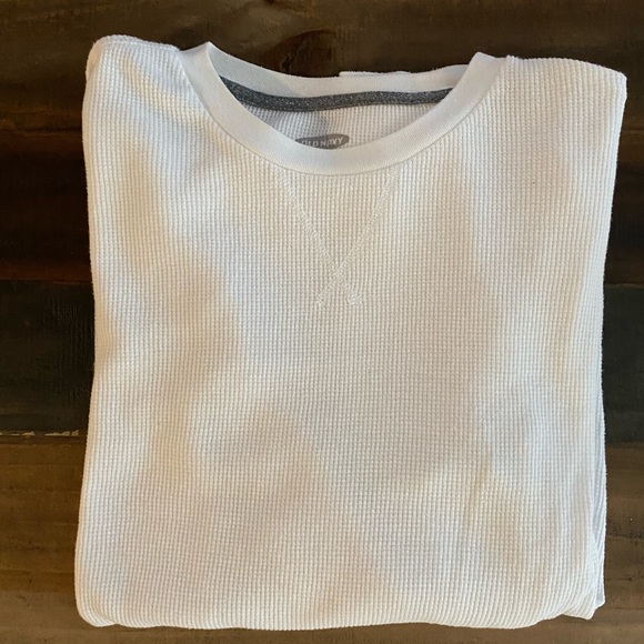 EUC Men’s Old Navy Thermal Top - Picture 4 of 8